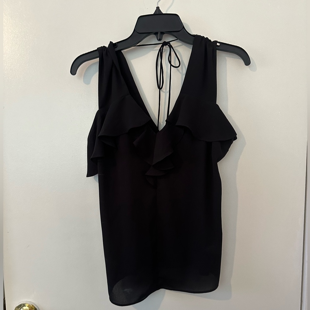 XS Express black top, perfect for work or going out! Like new without tags